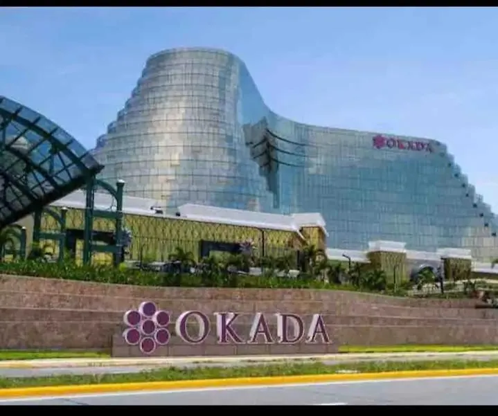 Cozy 1 Bedroom With Balcony Facing Pool Near Moa,Ikea Near Manila