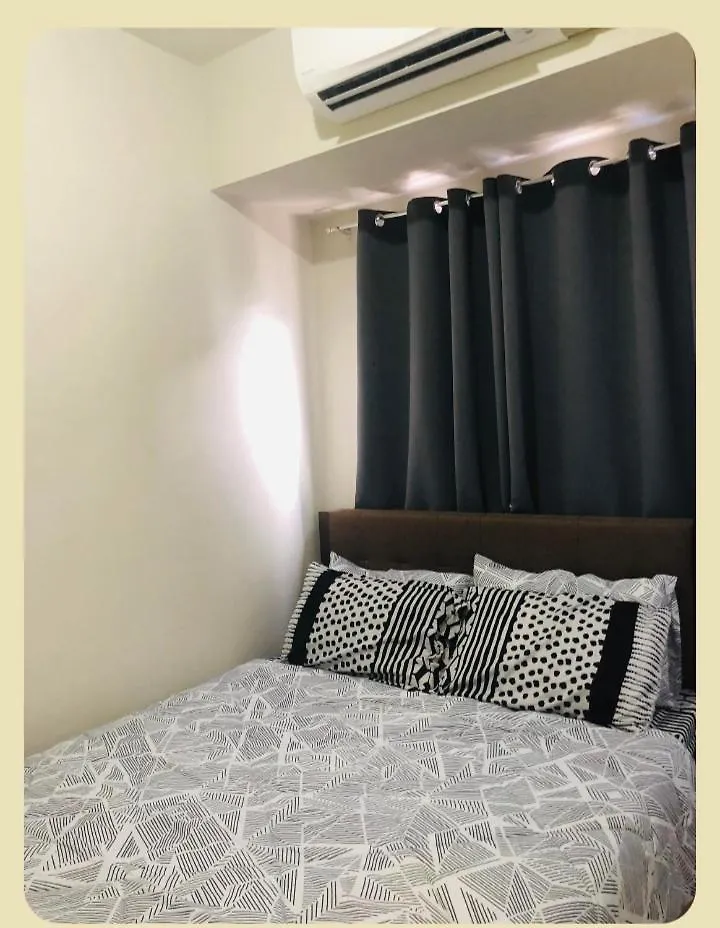 Cozy 1 Bedroom With Balcony Facing Pool Near Moa,Ikea Near Manila Philippines